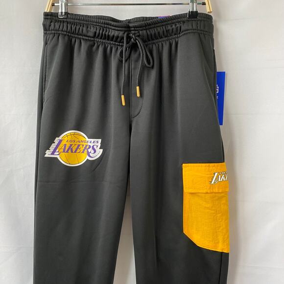 NBA Los Angeles LA Lakers Cargo Jogger Sweatpants Men L Black Comfort Fit NWT - Picture 3 of 8